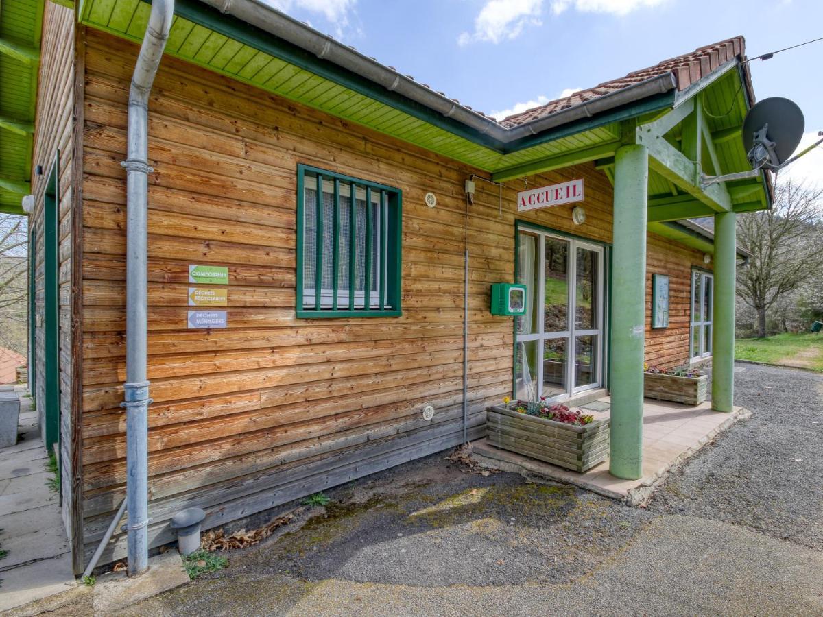 Vacanceole - Les Chalets De La Chazotte Saint-Jacques-dʼAmbur Exteriör bild